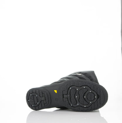 Attiba Cortina Women’s Après Boot sole with retractable traction spikes fully retracted